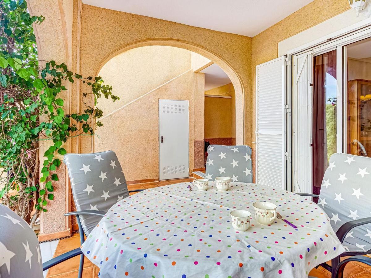 Belvilla By Oyo Lovely Bungalow With Swimming Pool オリウエラ 部屋 写真