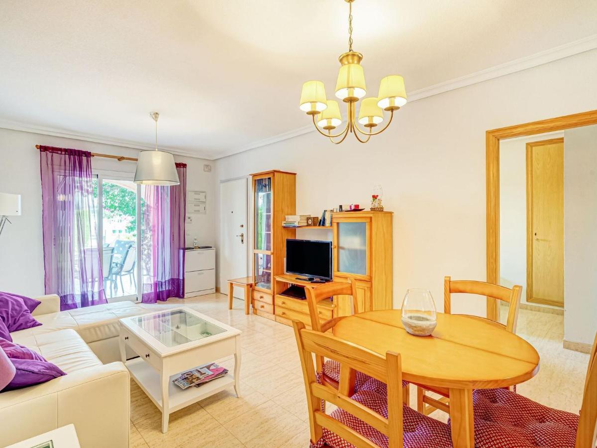 Belvilla By Oyo Lovely Bungalow With Swimming Pool オリウエラ エクステリア 写真